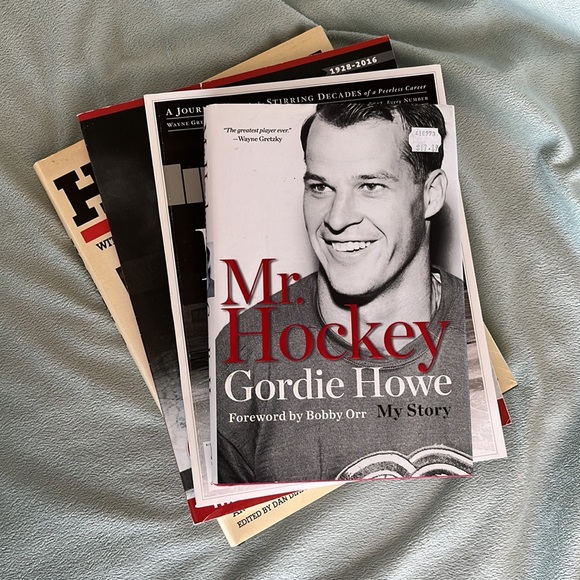 Mr. Hockey Gordie Howe, NHL Book Collection - Picture 3 of 12